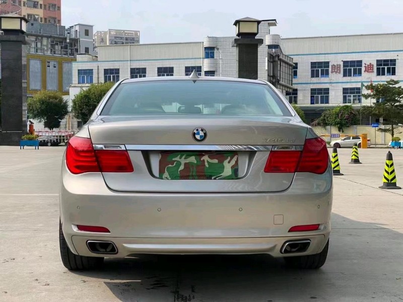东莞10年宝马7系9