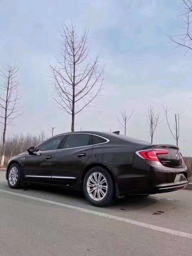 潍坊17年别克君越3