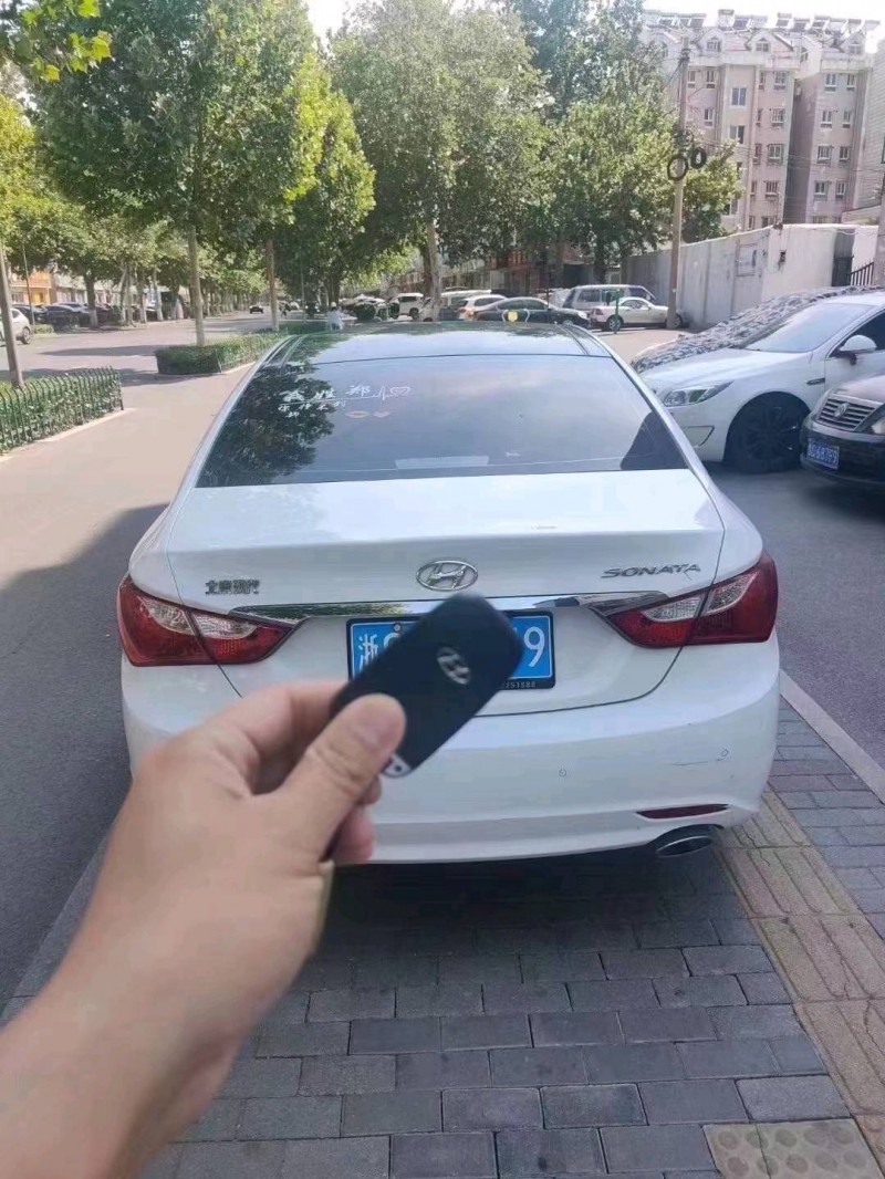 潍坊15年现代索纳塔八2