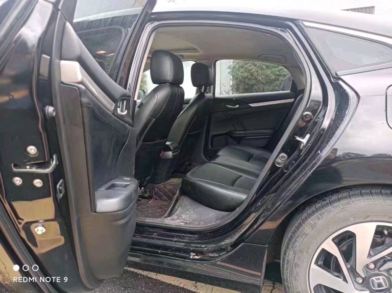 邵阳19年本田思域4