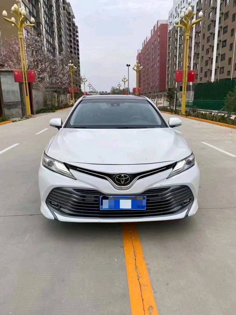 潍坊18年丰田凯美瑞1