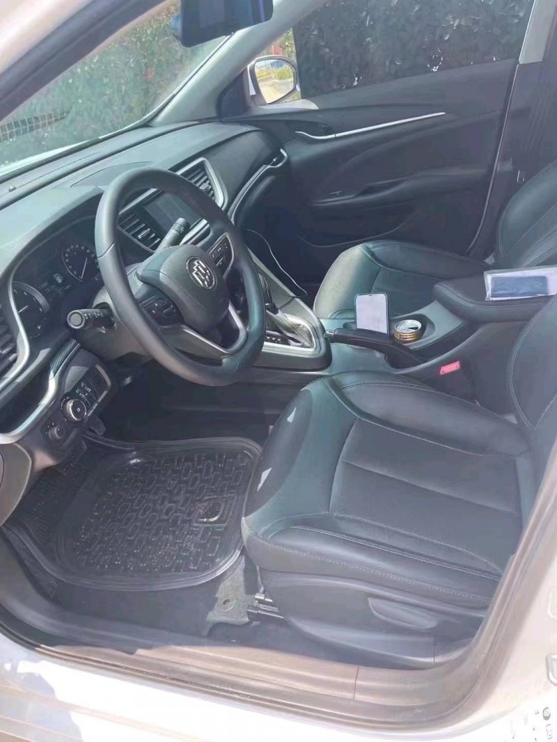 徐州21年别克英朗6