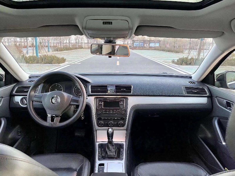 青岛13年大众帕萨特2