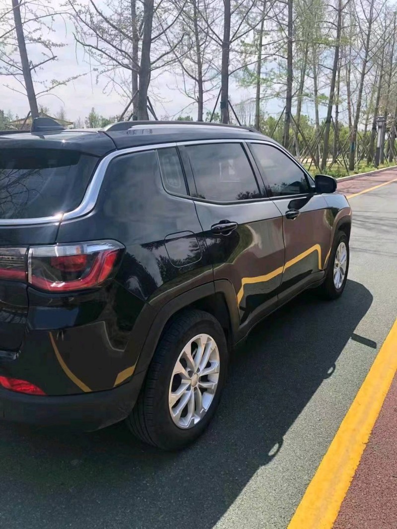 洛陽21年Jeep指南者5