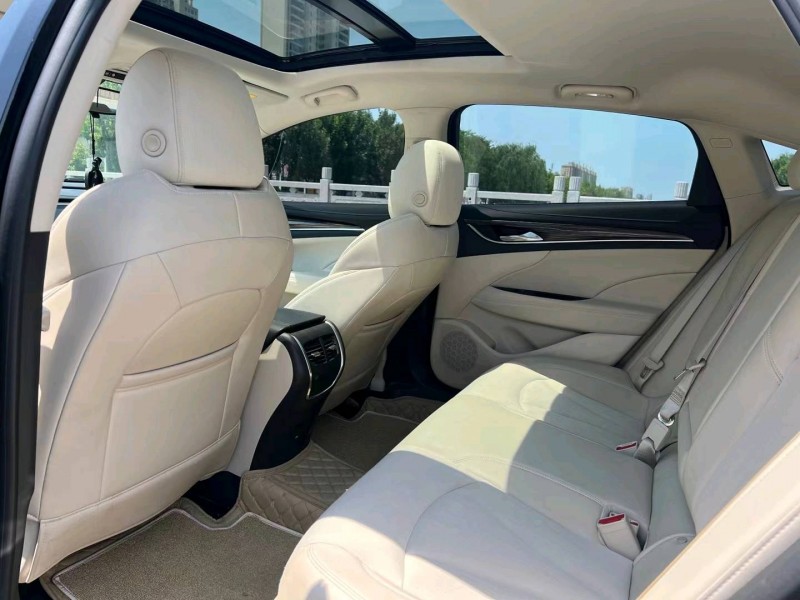 徐州20年别克君越9