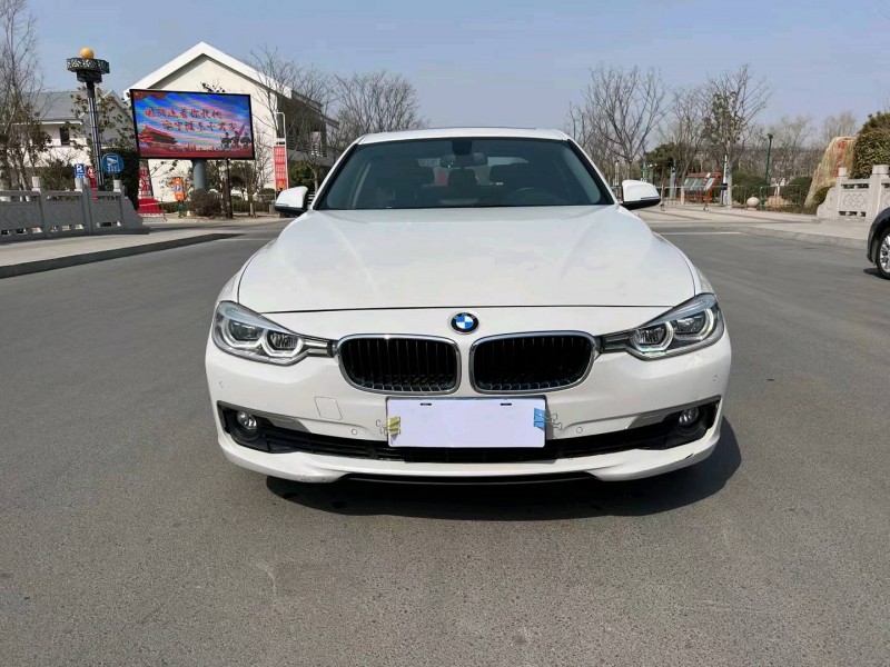 徐州17年宝马3系8