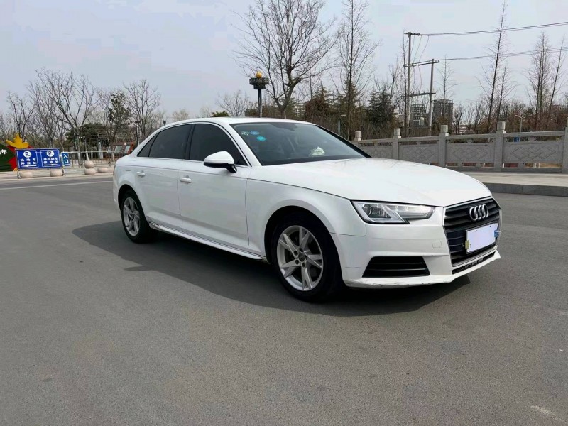 徐州17年奥迪A4L3