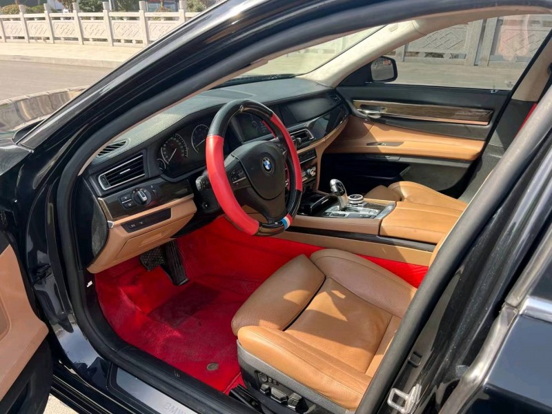 徐州12年宝马7系2