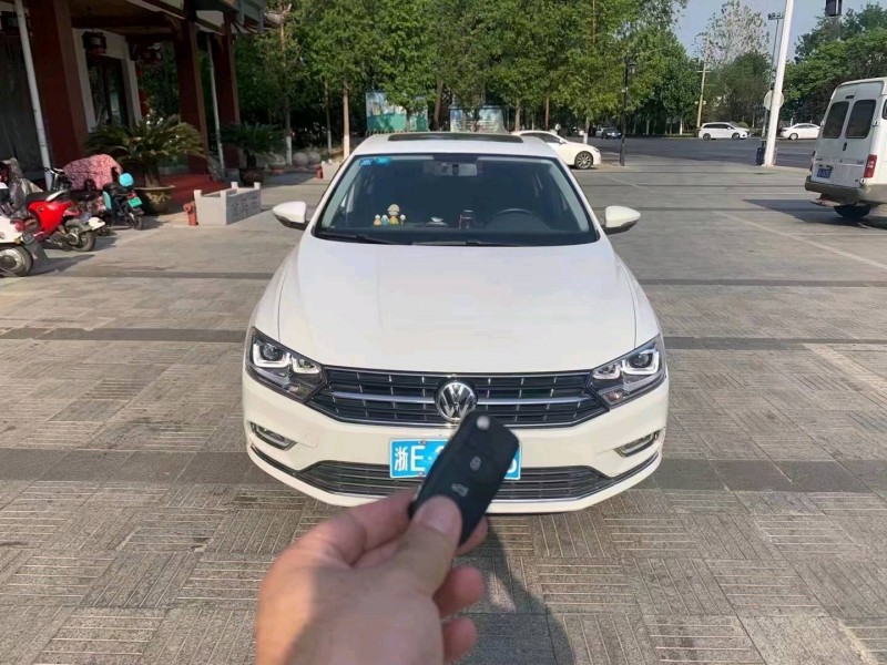 綿陽14年馬自達61