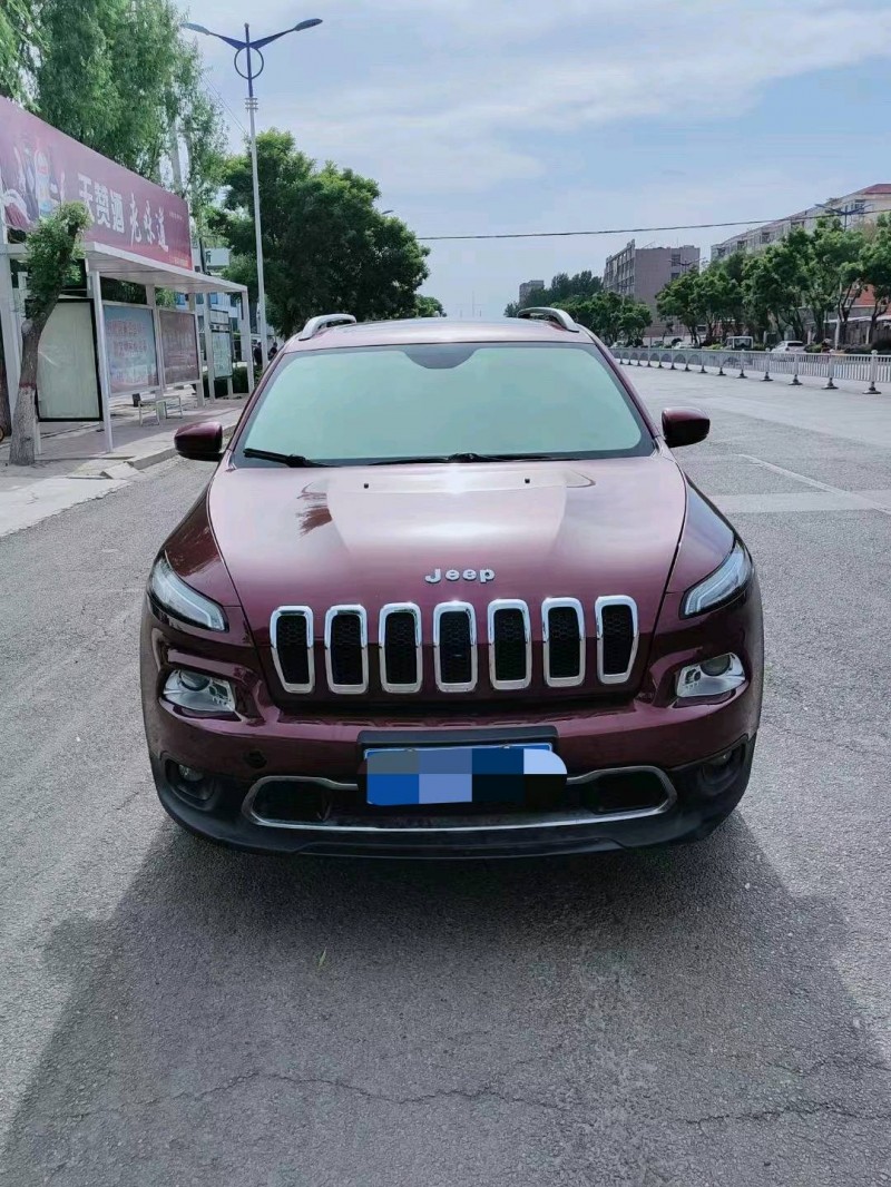 聊城16年Jeep自由光9