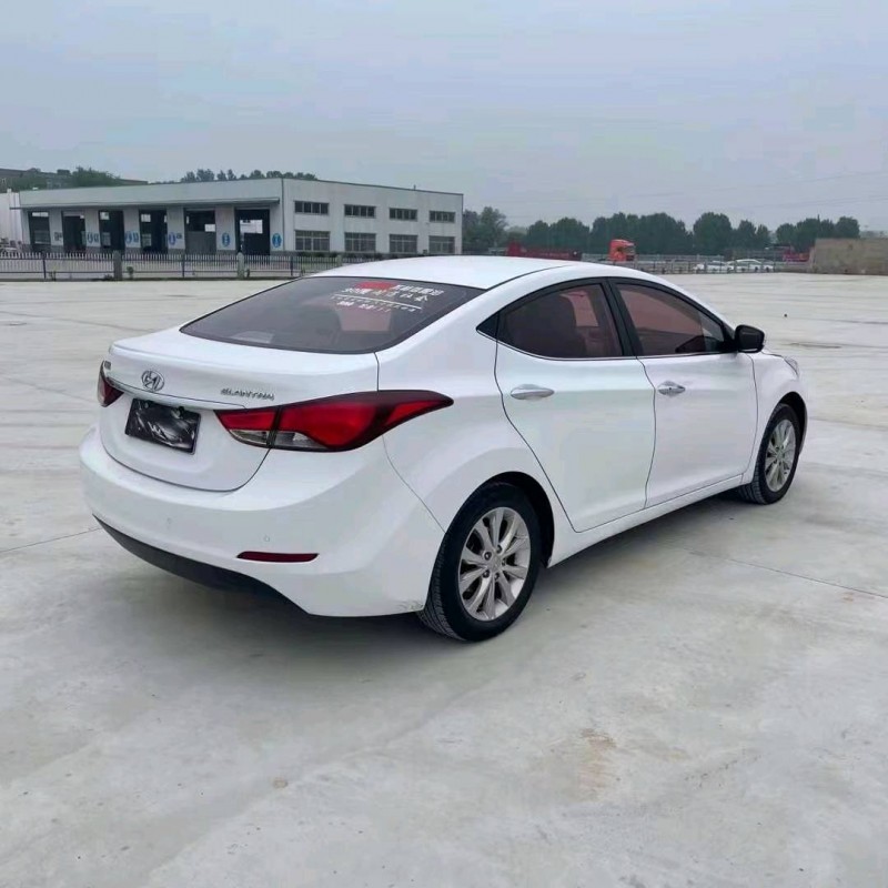 北京18年现代朗动8