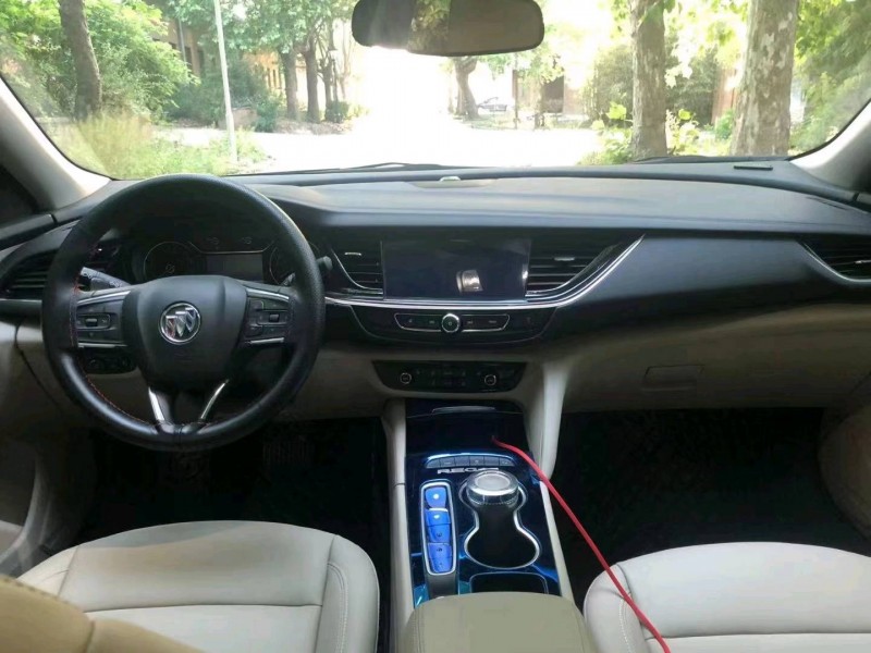 北京21年别克君威3