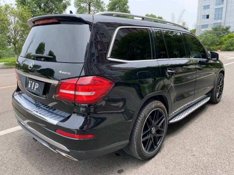 成都18年奔馳GLS1