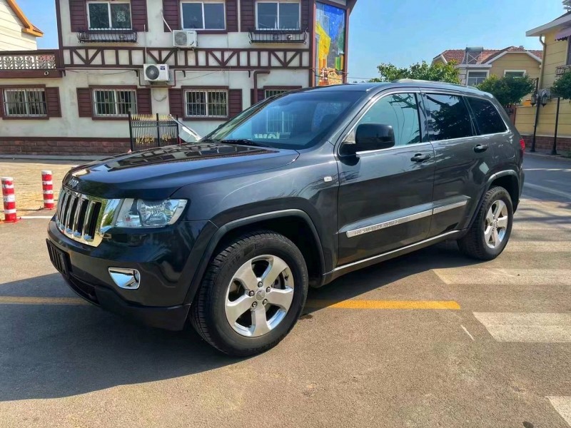 煙臺11年Jeep大切諾基8