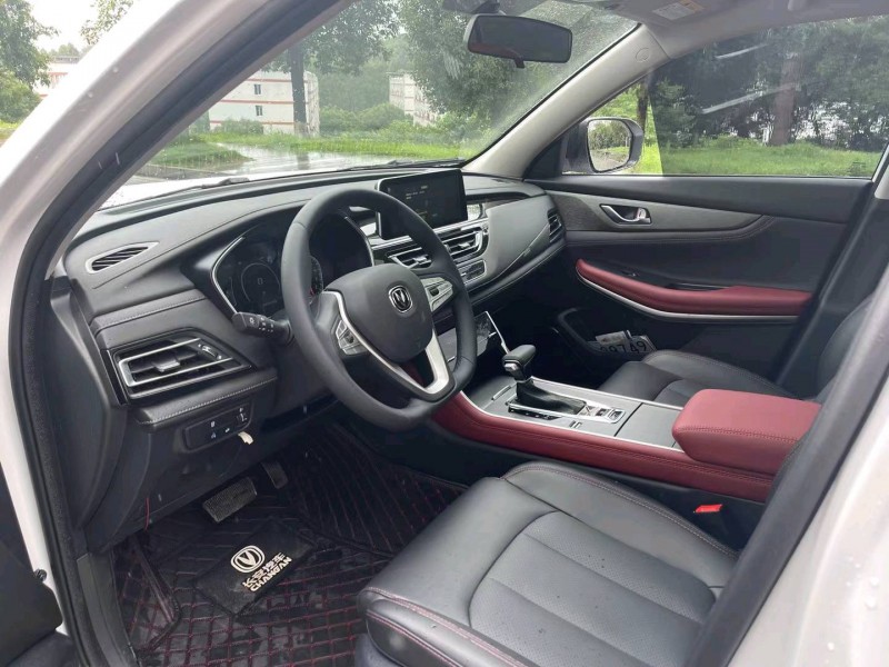 成都22年長安汽車CS754