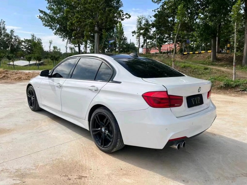 盐城19年宝马3系9