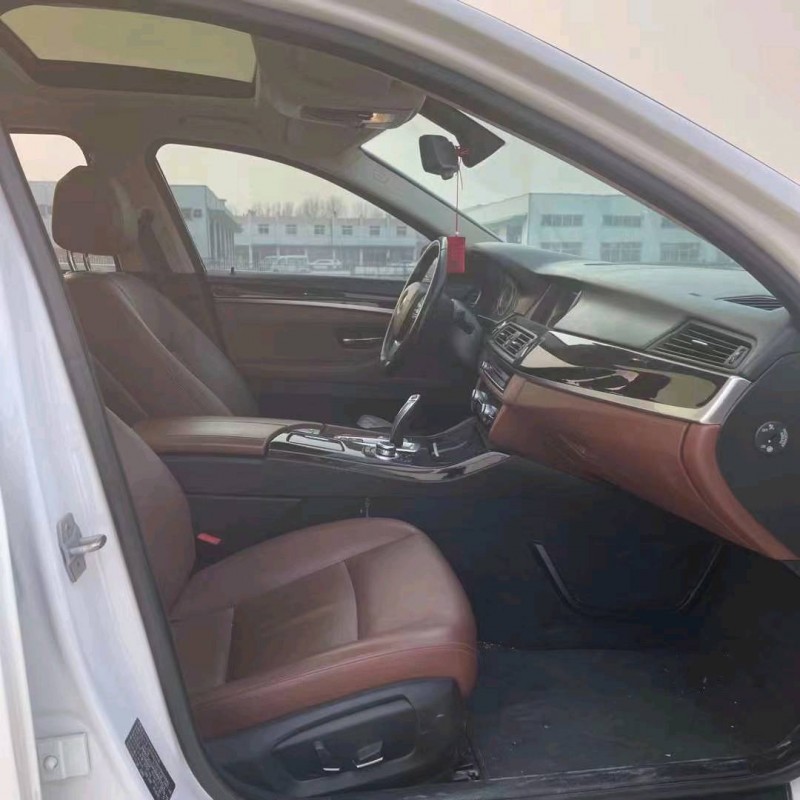 北京17年宝马5系3