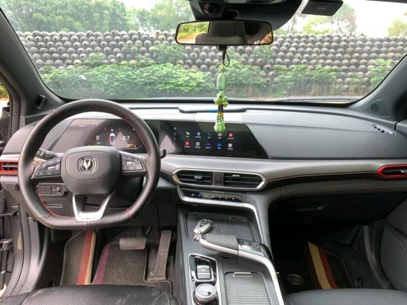 岳陽21年長安汽車UNI-T2