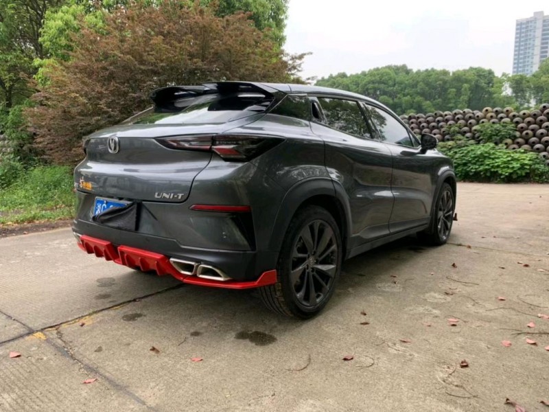 岳陽21年長安汽車UNI-T4