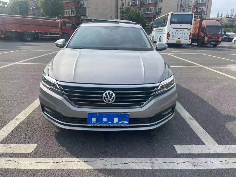 南京19年大眾朗逸1