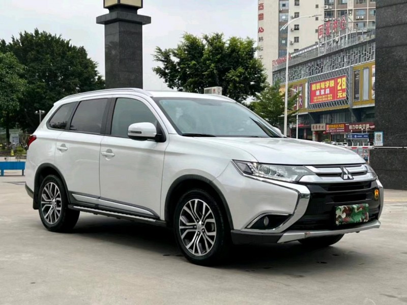 东莞17年三菱欧蓝德2