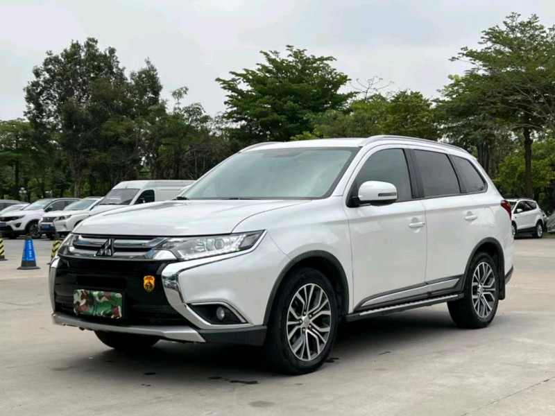 东莞17年三菱欧蓝德3