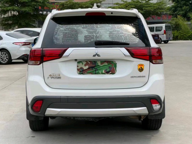 东莞17年三菱欧蓝德8