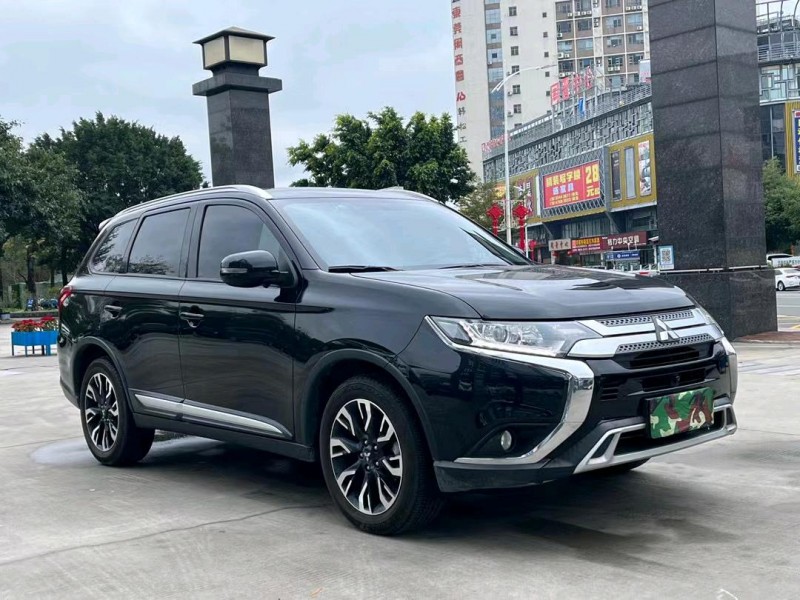 东莞20年三菱欧蓝德2