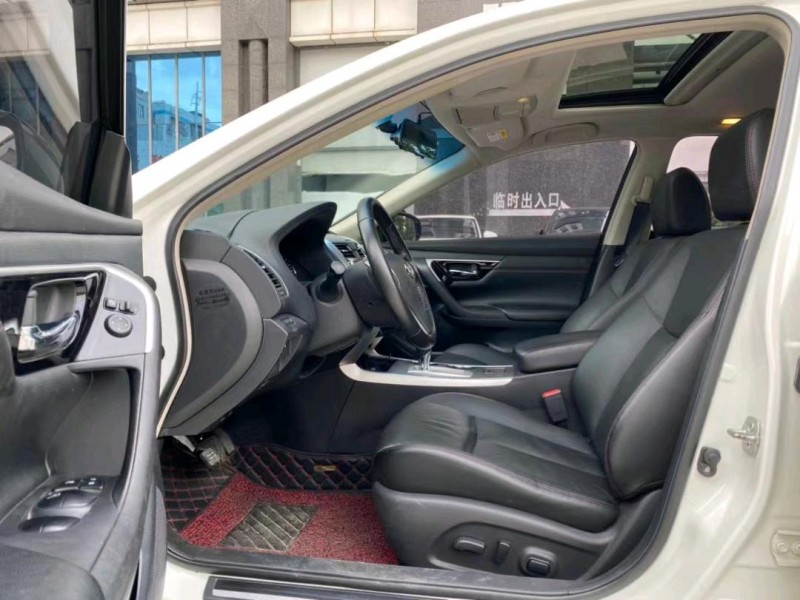 东莞17年日产天籁7