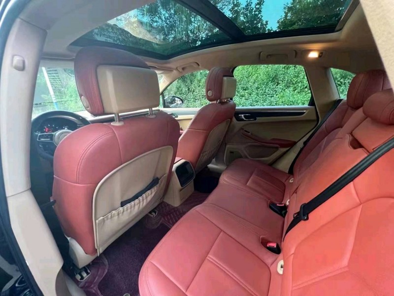 濰坊15年保時捷Macan1
