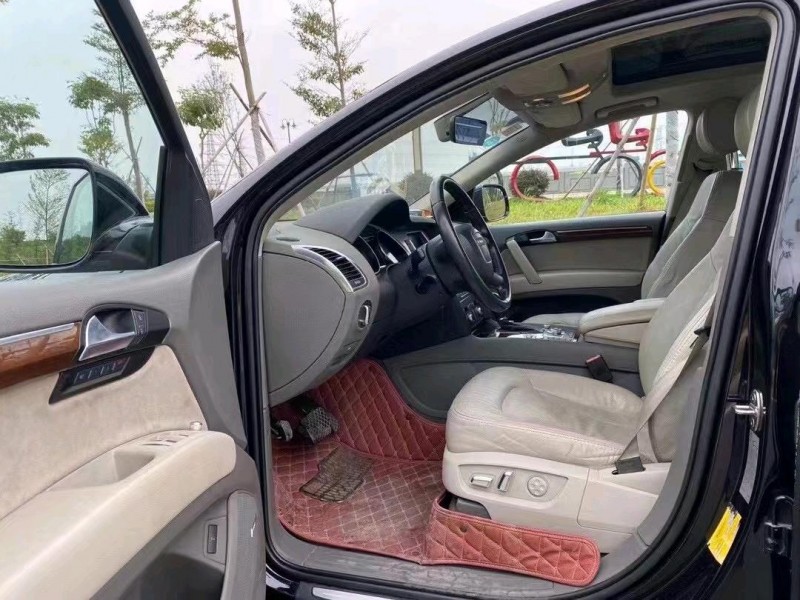 东莞11年奥迪Q74