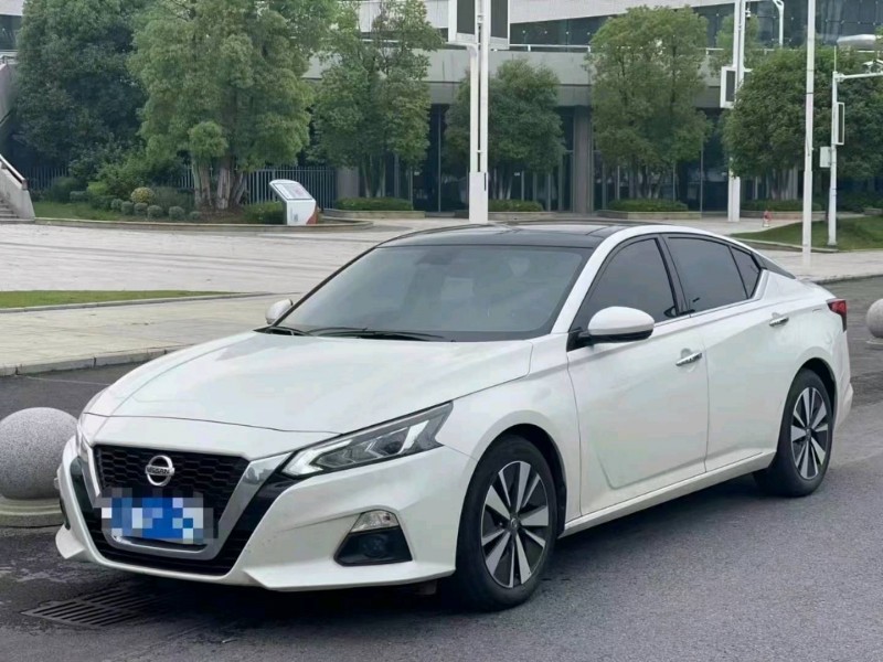 武漢21年日產天籟6