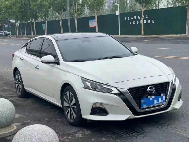 武漢21年日產天籟8