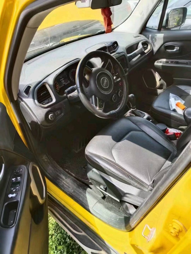 武漢16年Jeep自由俠4