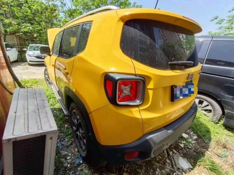 武漢16年Jeep自由俠6