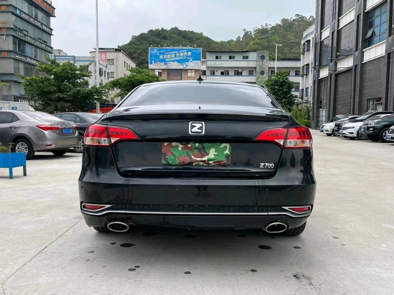 东莞17年众泰Z7008