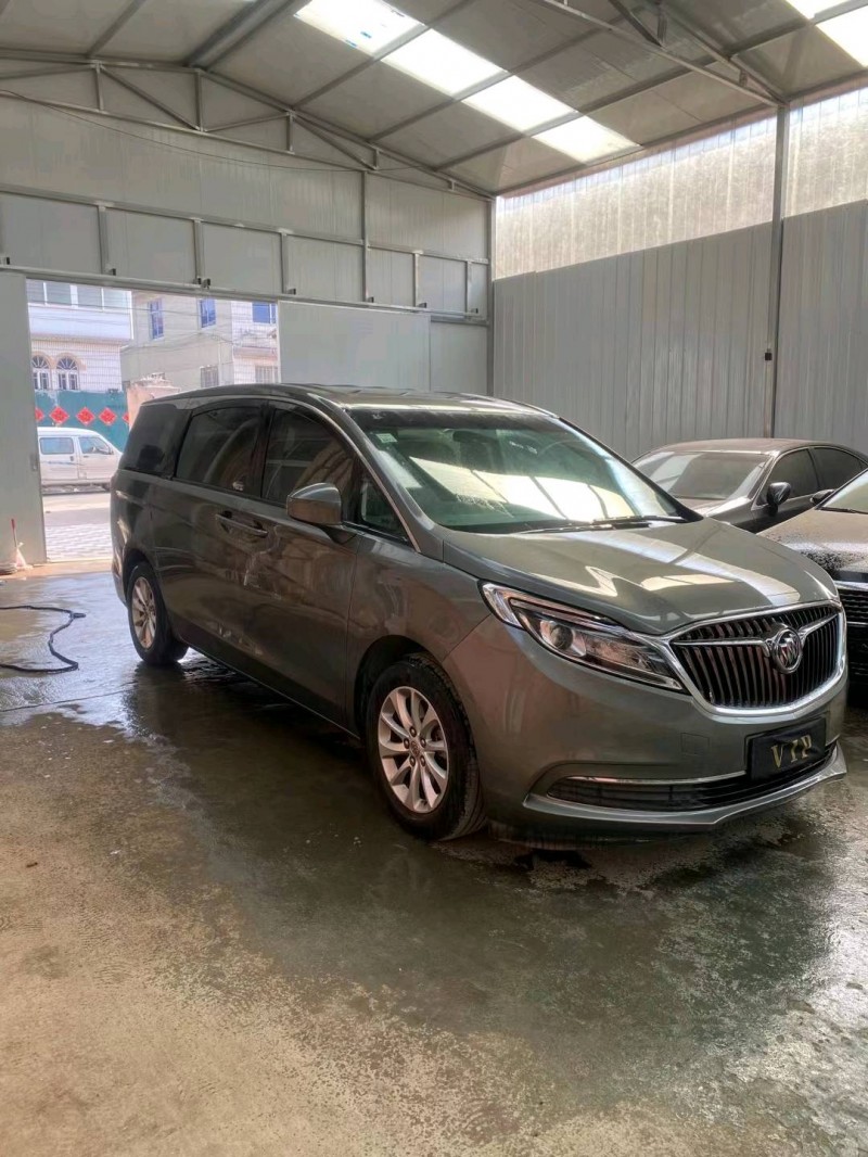 青岛17年别克GL87