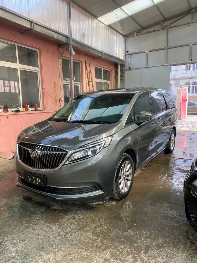 青岛17年别克GL86