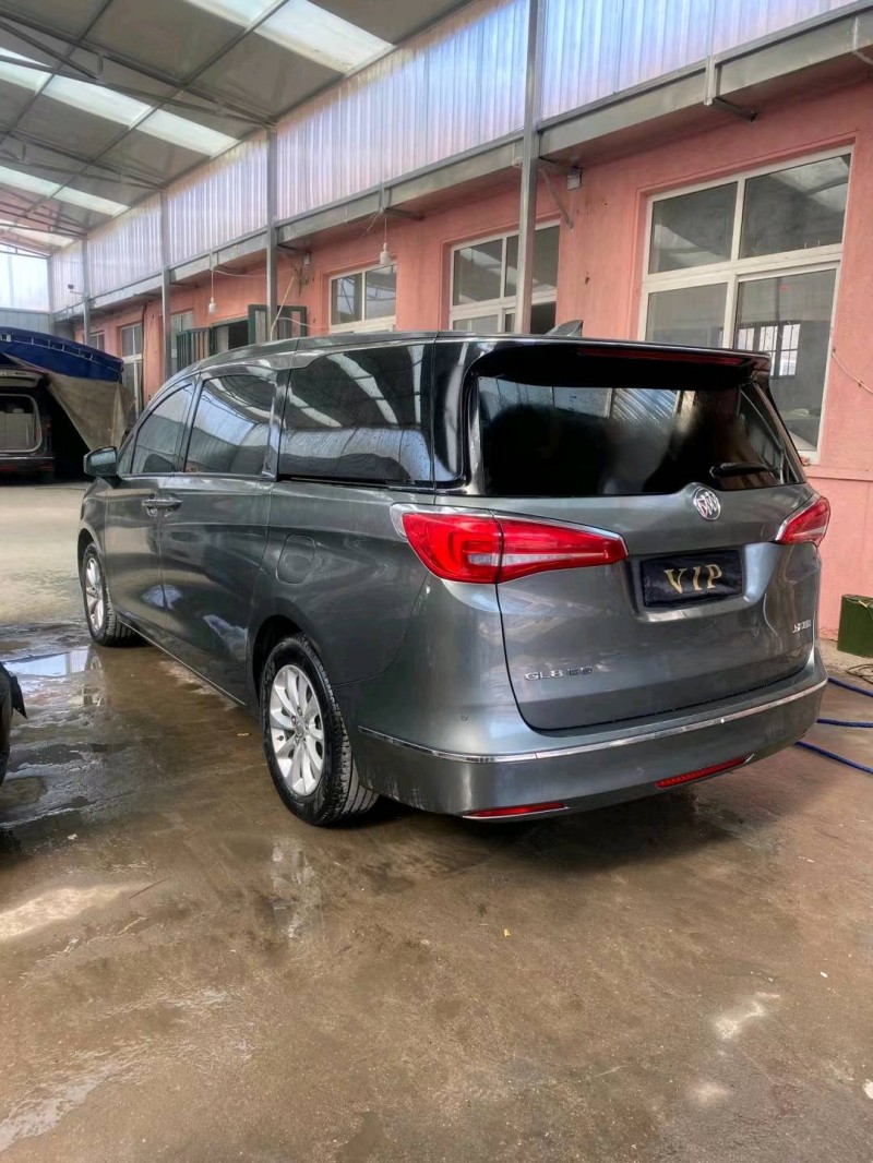 青岛17年别克GL81