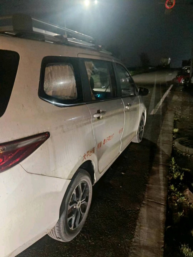 紹興17年長安汽車歐尚6