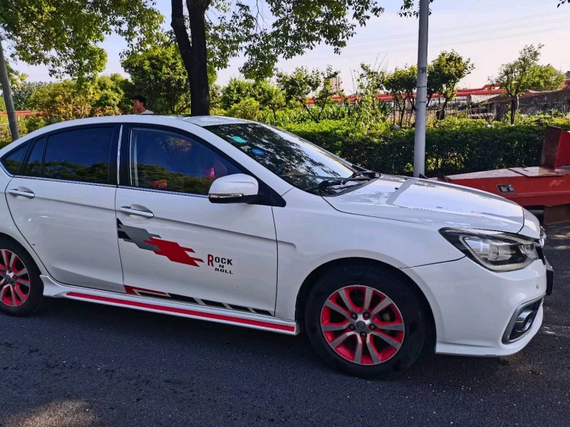 紹興16年東南汽車V5菱致3
