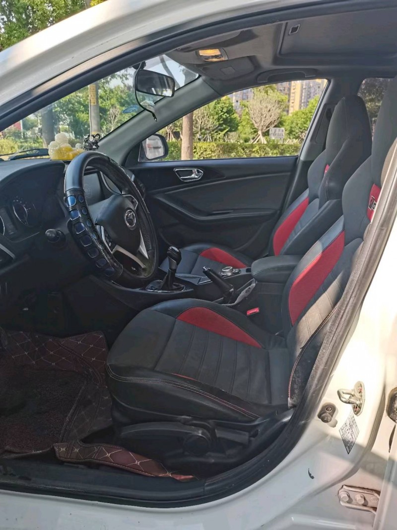 紹興16年東南汽車V5菱致4