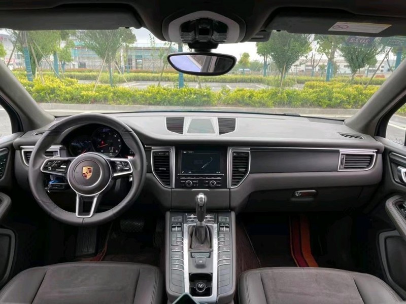 鹽城16年保時捷Macan3