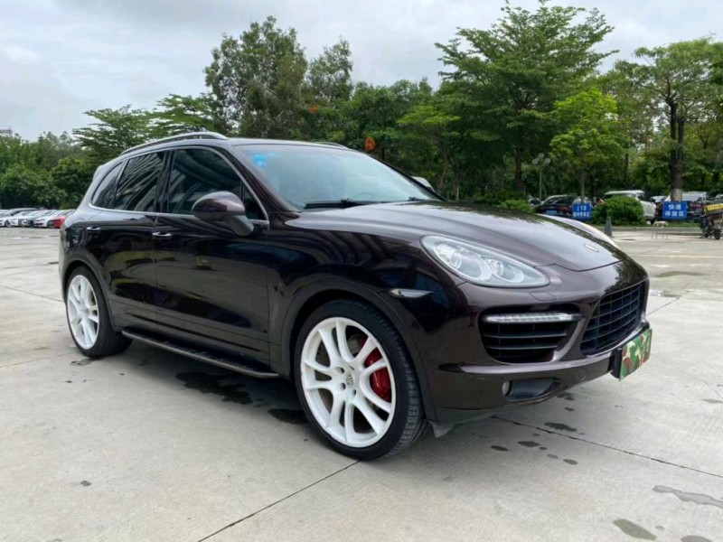 东莞12年保时捷卡宴2