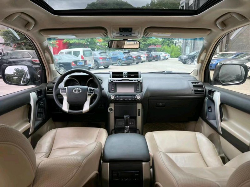 东莞13年丰田普拉多5