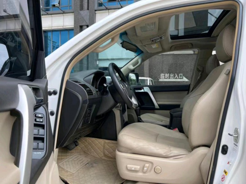 东莞13年丰田普拉多7