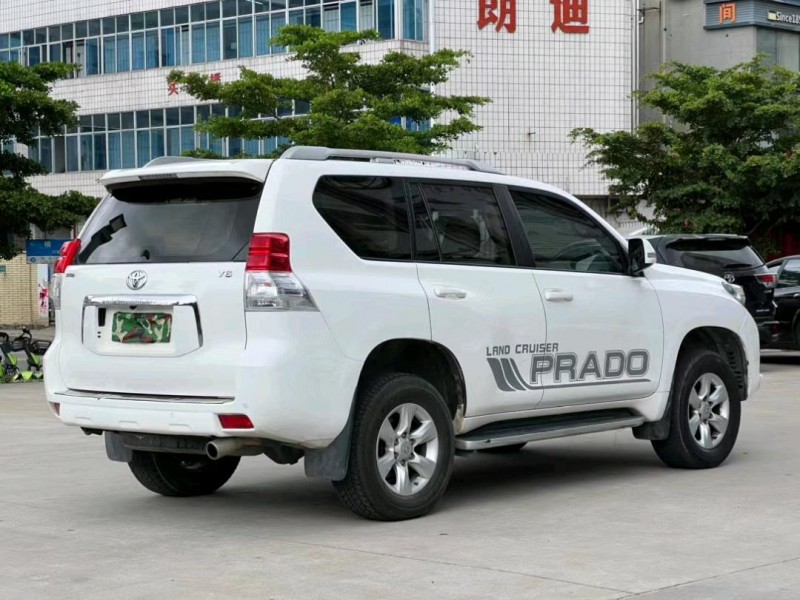 东莞13年丰田普拉多8