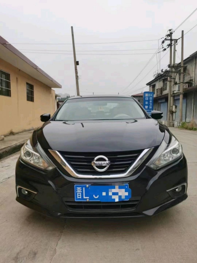 晉中18年日產天籟1