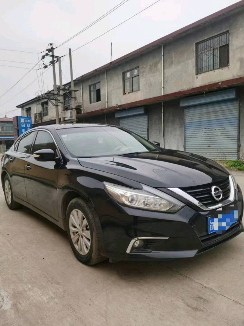 晉中18年日產天籟3