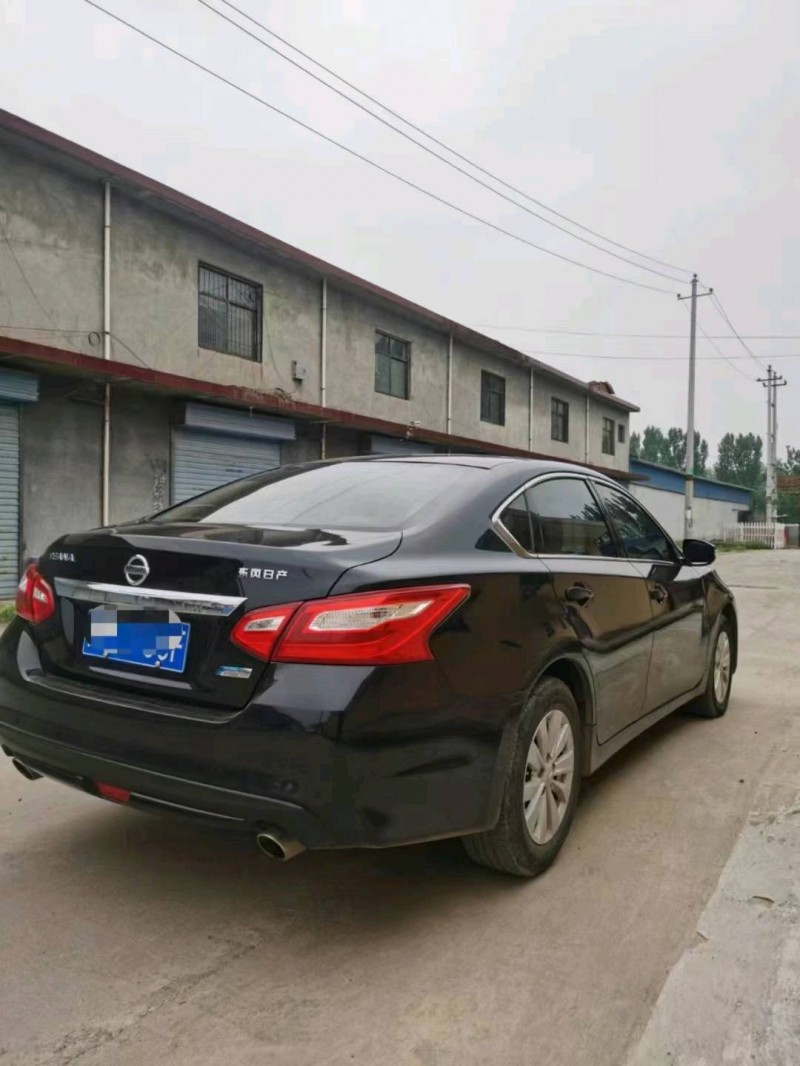 晉中18年日產天籟9